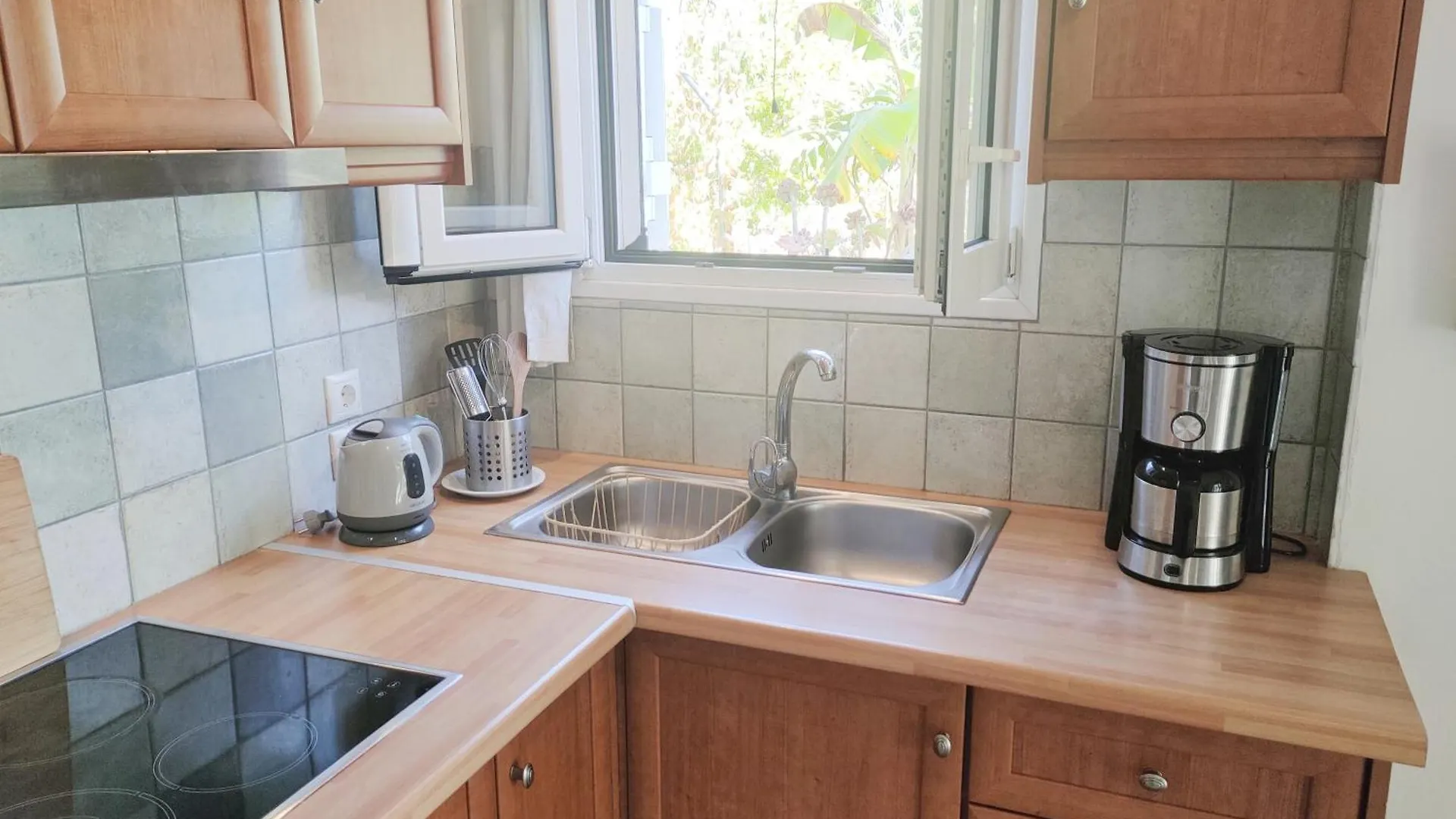 Kalamies - Secluded Beach Apartments Skala